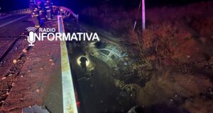SE VEHÍCULO CHOCA CONTRA PUENTE, SE VUELCA E INCENDIA EN COMBARBALÁ.